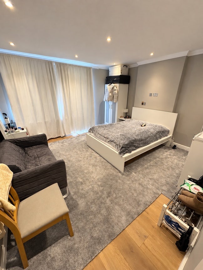 Double room in Sloane square Chelsea Bills include Main Photo