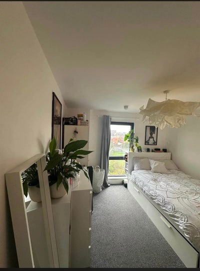 Unfurnished Double Room in Homerton Available Main Photo