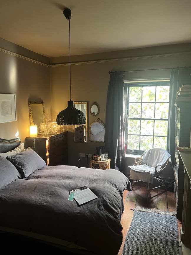 Super Cosy Boho Room at Bohouse W Private Bathroom Main Photo