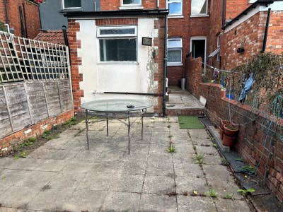 3 bedroom house to rent Main Photo