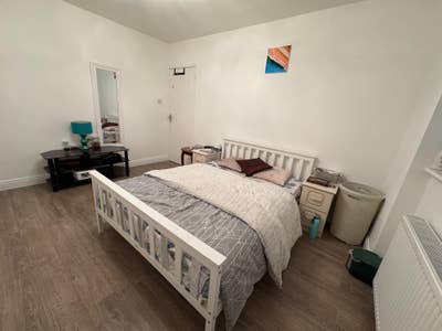 Double Bedroom  at  HA7  Main Photo