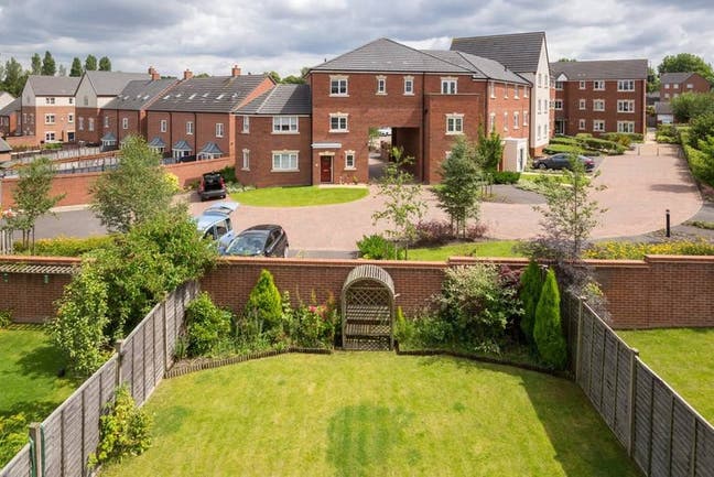 Executive Double Room in a Fabulous house nr City  Main Photo