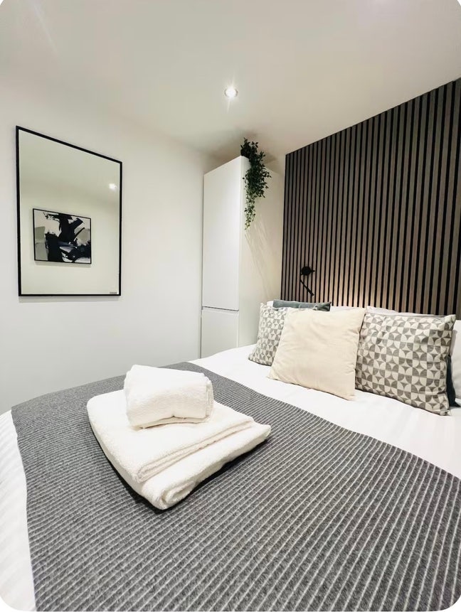 All Inclusive Luxury Studio Apartment in Worcester Main Photo