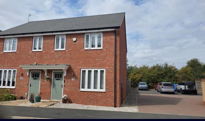 🏡 3 Bedroom Semi-Detached House – Short Term Let  Main Photo