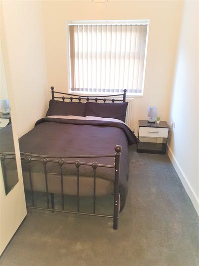 Beautiful  En-Suite Room  Bolton BL3 Main Photo