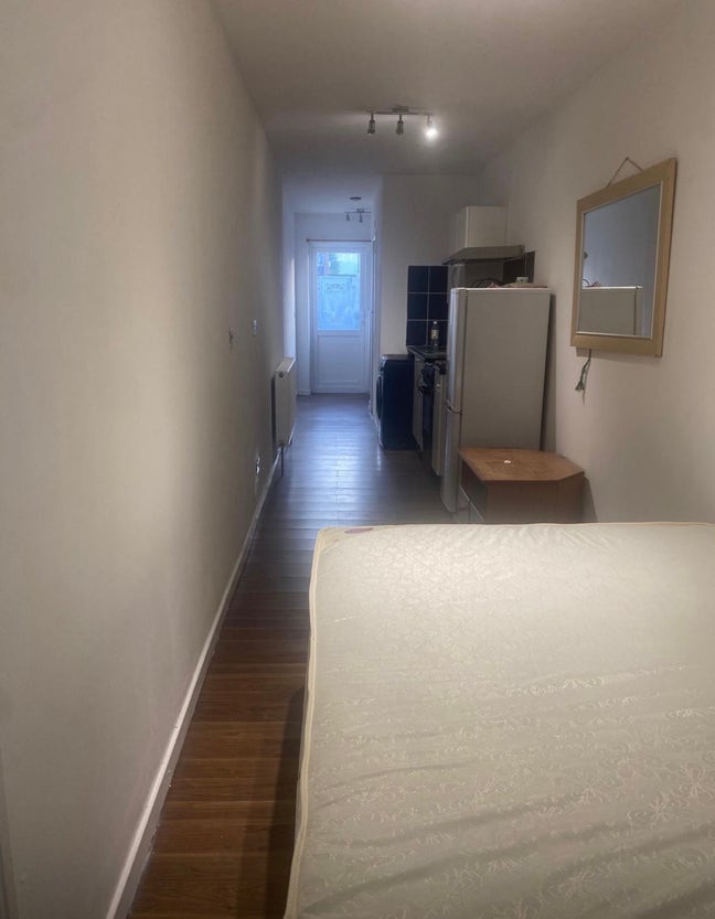 Self contained private annex- double room  Main Photo