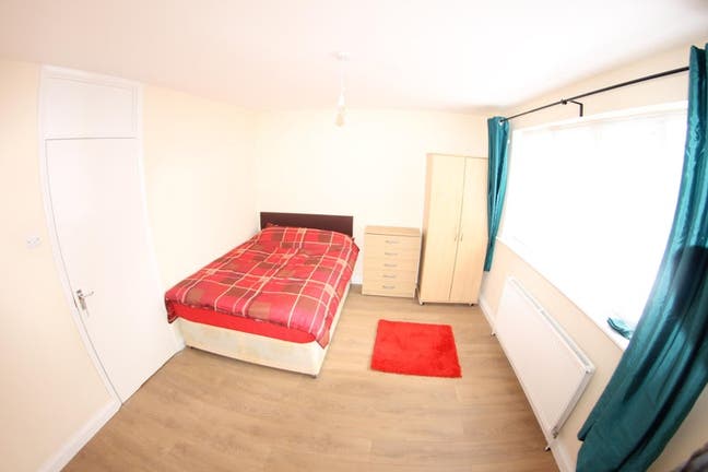 Double Room in Custom House - E16 Main Photo