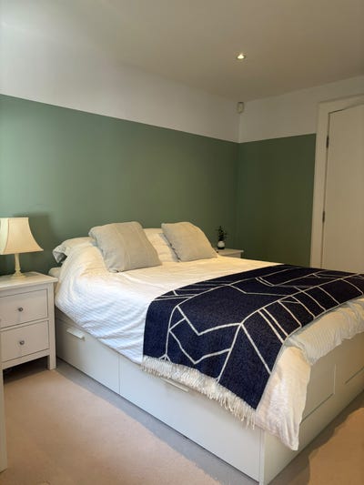 Double Ensuite Bedroom Main Photo