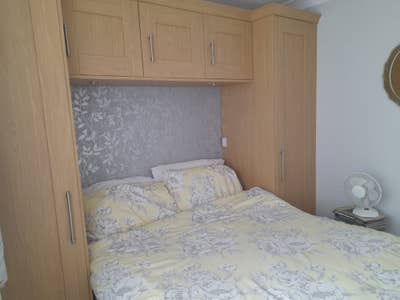 Large Bedroom for one in rural village Main Photo