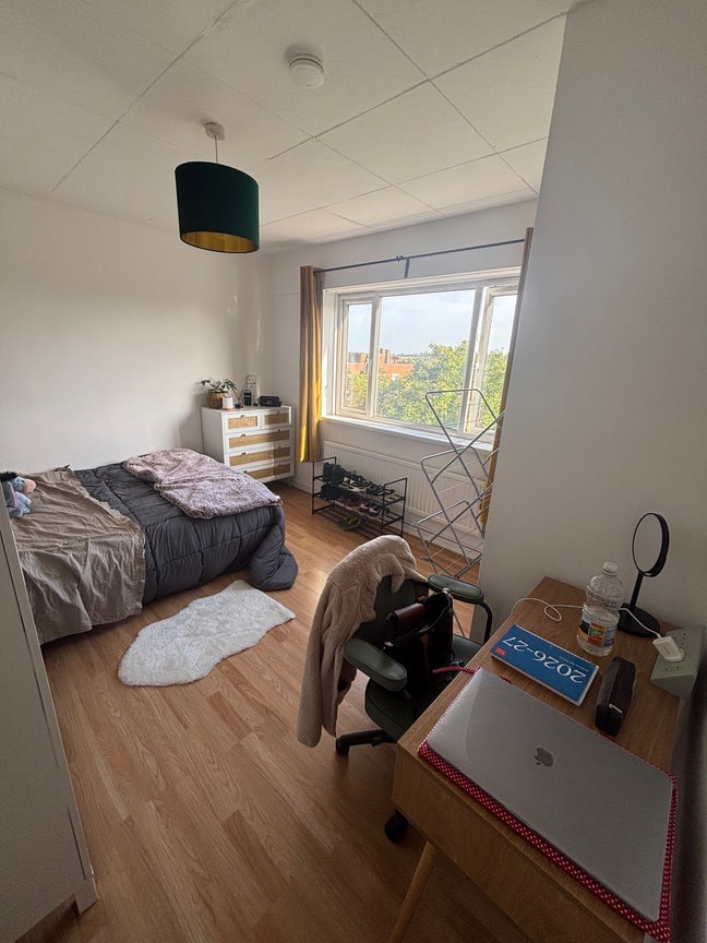 Spacious Room to Rent in Denmark Hill Main Photo