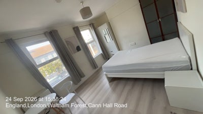 Brand New Stunning House! 7 Rooms Ready to Move-in Main Photo