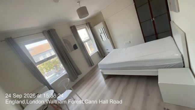 Brand New Stunning House! 7 Rooms Ready to Move-in Main Photo