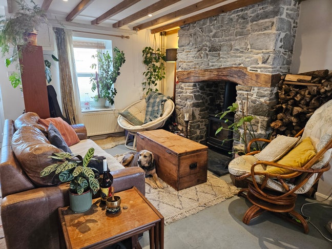 Lovely double room in peaceful cottage Main Photo