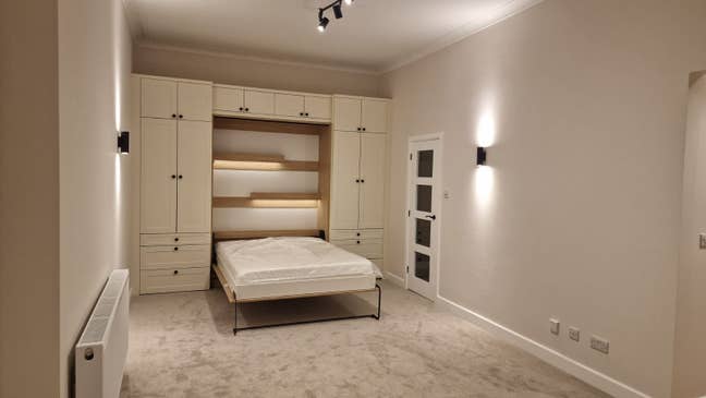 Brand NEW studio | West Cliff | Private Parking Main Photo
