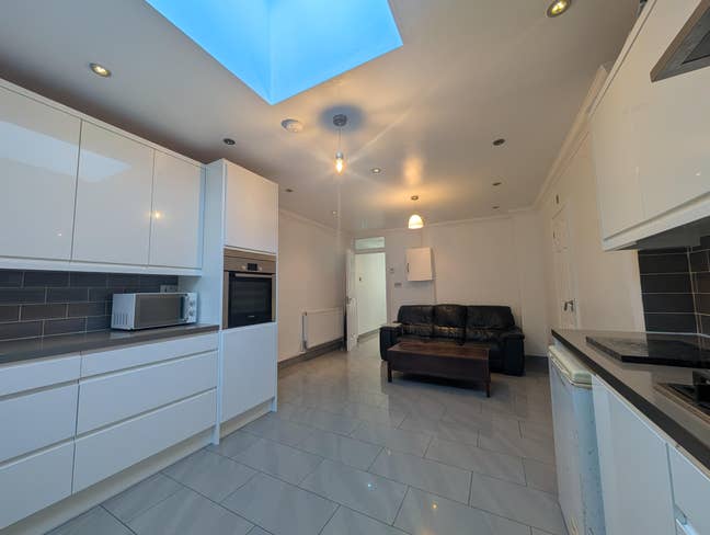  Spacious Rooms Near Canary Wharf | Park & Canal Main Photo