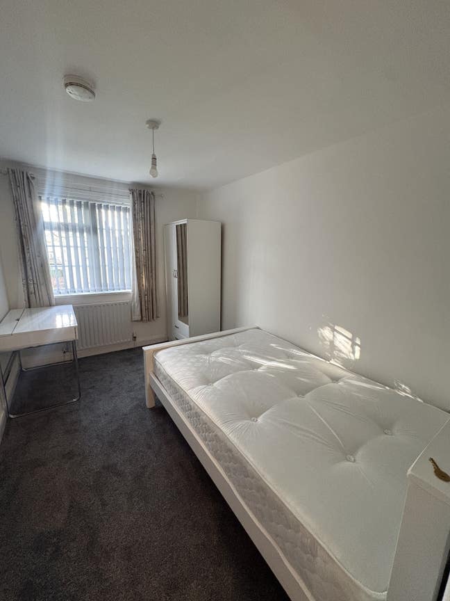 Room for Rent Lenton Main Photo