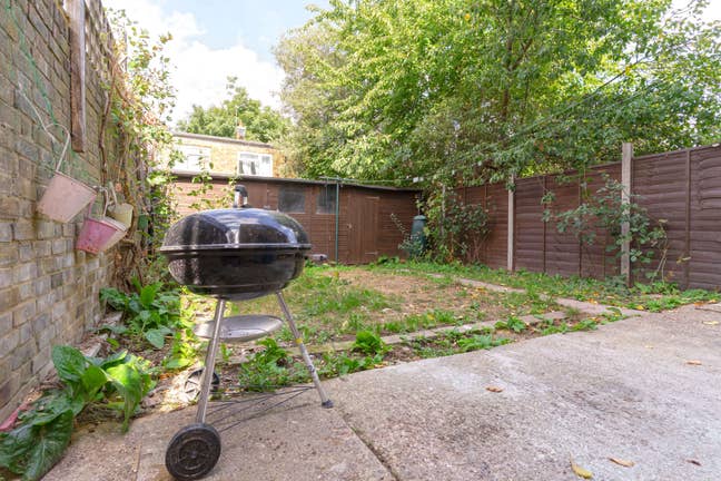 **Large Bedroom + Garden...etc Heart of Brixton""" Main Photo