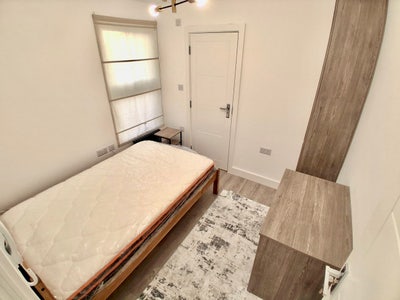 Modern En-Suite Rooms – 5 Mins to Dollis Hill Tube Main Photo