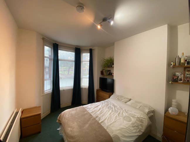 Stunning Double in Victorian House - SE8 Main Photo