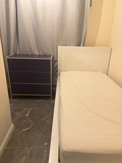 Lovely Double Room by Stonebridge Park Main Photo