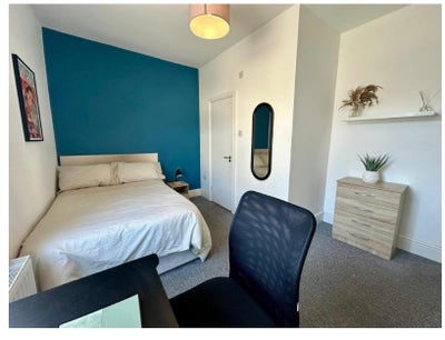 Ensuite Room near Burnley town  Main Photo