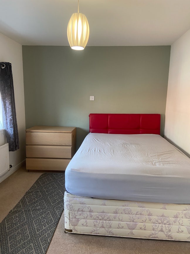 Broughton(MK10)Double room  -&pound;525,Bills included Main Photo