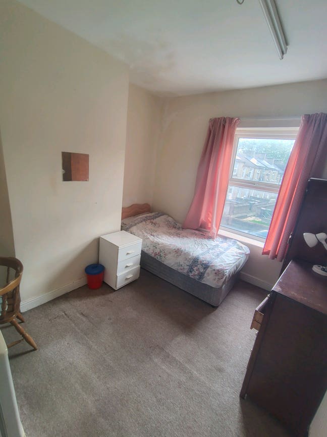 Shared Room in HD1 Main Photo