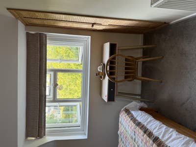 Quiet Spare Room availble amongst the Stones Main Photo