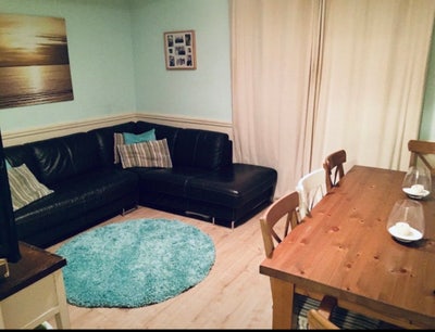 Double loft room with en suite bathroom.  Main Photo
