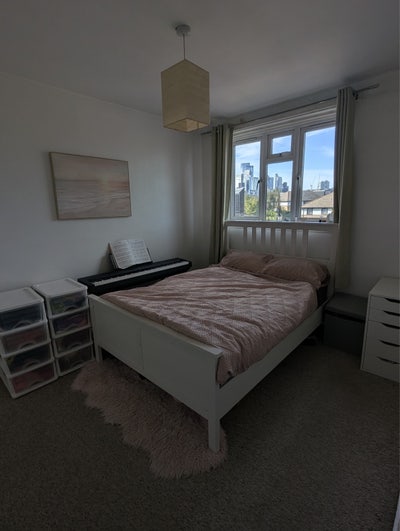 Double room available in Bermondsey 9th November  Main Photo