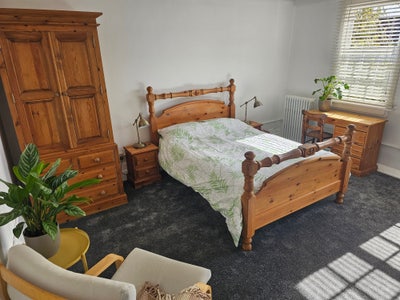 Beautiful double room, town centre Main Photo