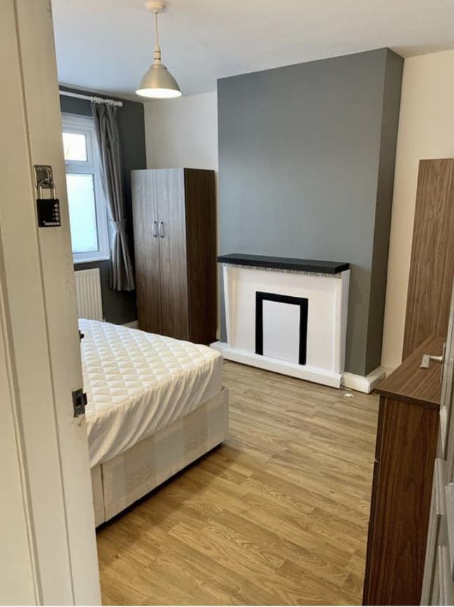 Lovely double Room in Shared Apartment Main Photo