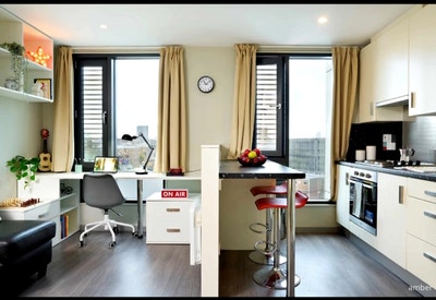 Millennium View Studio Main Photo