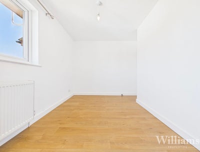 Spare room in Aylesbury - quiet location  Main Photo