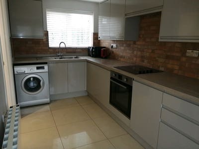 3 bedrooms house for rent  Main Photo