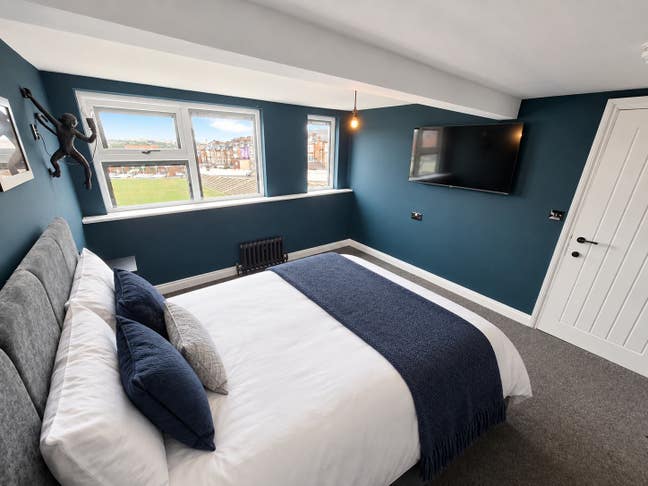 Stylish shared home, central in Scarborough Main Photo