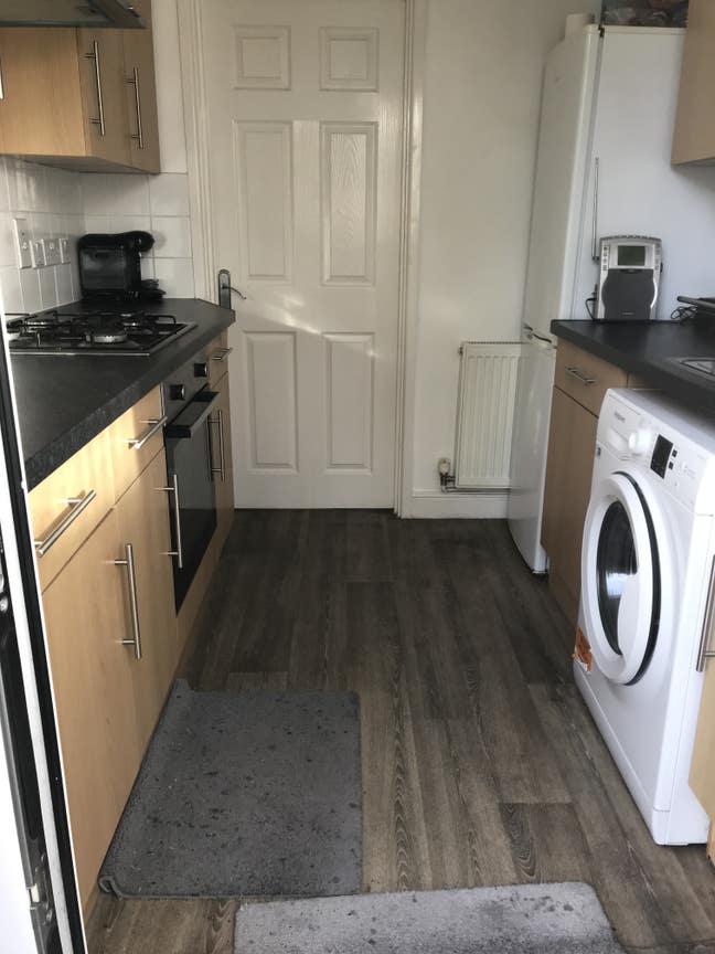 Double room to rent Main Photo