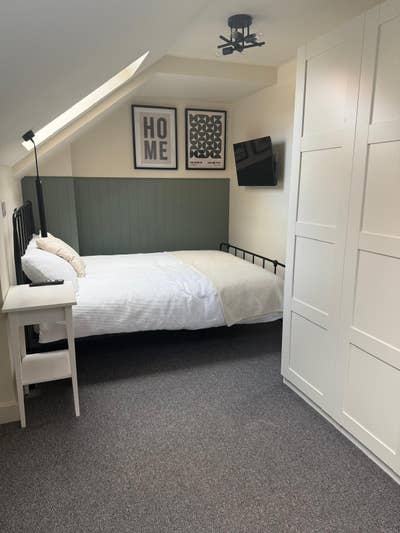 High Quality Rooms available NOW! Main Photo