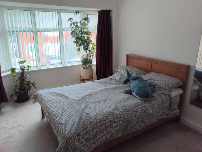 Double Room in Semi-Detached House Main Photo