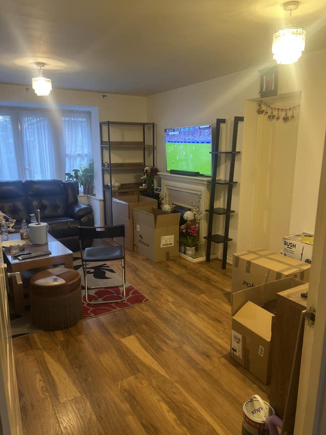 3 double bedroom house in central thamesmead Main Photo