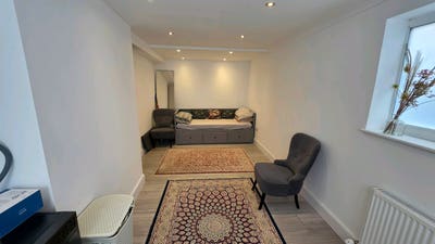 Large Double Room/Studio – &pound;620 pcm All Bills Inc Main Photo