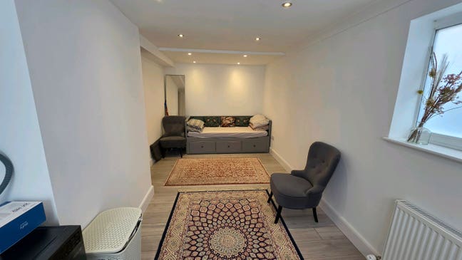 Large Double Room/Studio – &pound;620 pcm All Bills Inc Main Photo