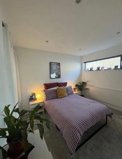 Double room with private bathroom close to station Main Photo