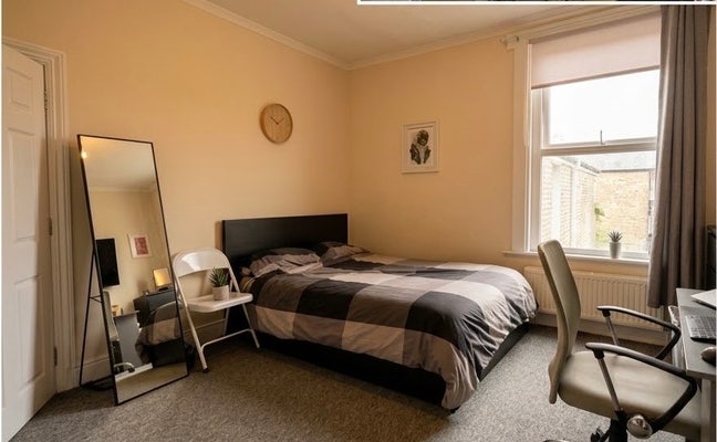 Bright & Cozy Room Available in Kensal Rise Main Photo