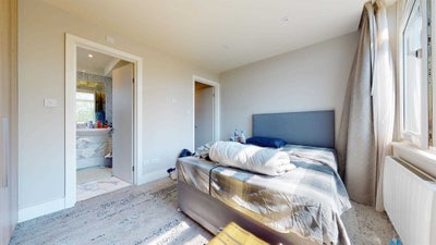 Subletting a large ensuite room in St Johns Wood Main Photo