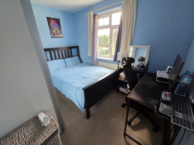Double room &pound;890pcm/private shower room/ fridge Main Photo