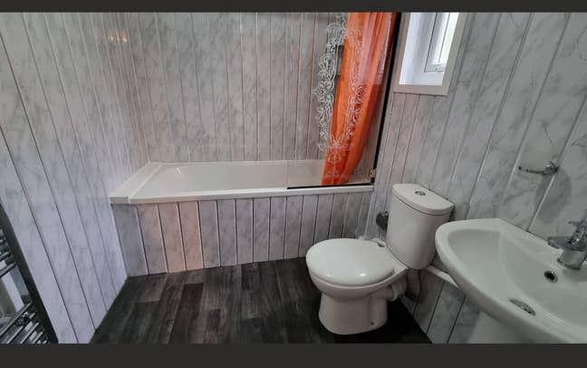 En-Suite Room Tenancy Replacement Main Photo