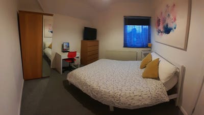 Double room to let for short stays (max. 3 months) Main Photo
