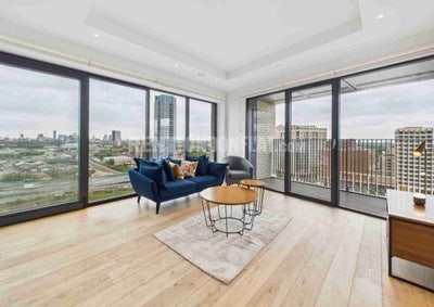 Double bedroom in canning town  Main Photo