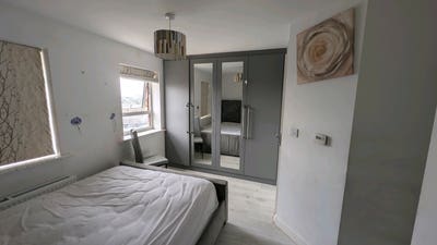 Furnished double room, ensuite, inbuilt wardrobes. Main Photo